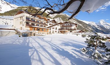 Hotel Gridlon Winter Aussen